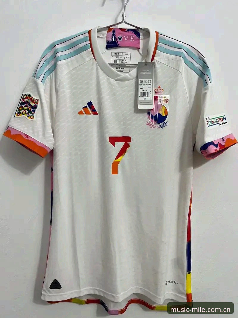 世界杯4件撕裂球衣全出自同一品牌，72克极致轻量化的代价有多大？